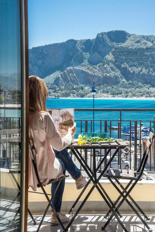 Casetta Vista Mare In Piazza A Mondello Palermo Kültér fotó
