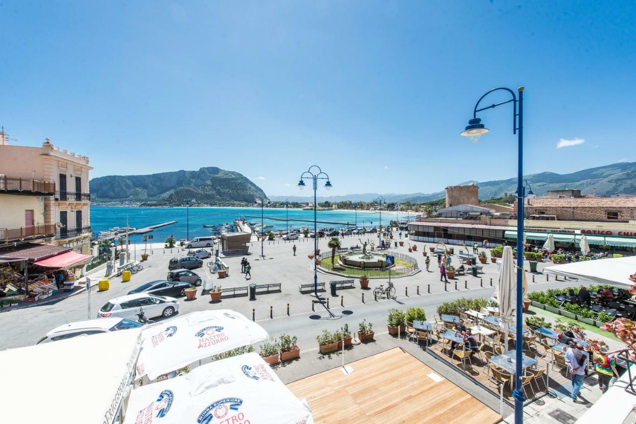 Casetta Vista Mare In Piazza A Mondello Palermo Kültér fotó