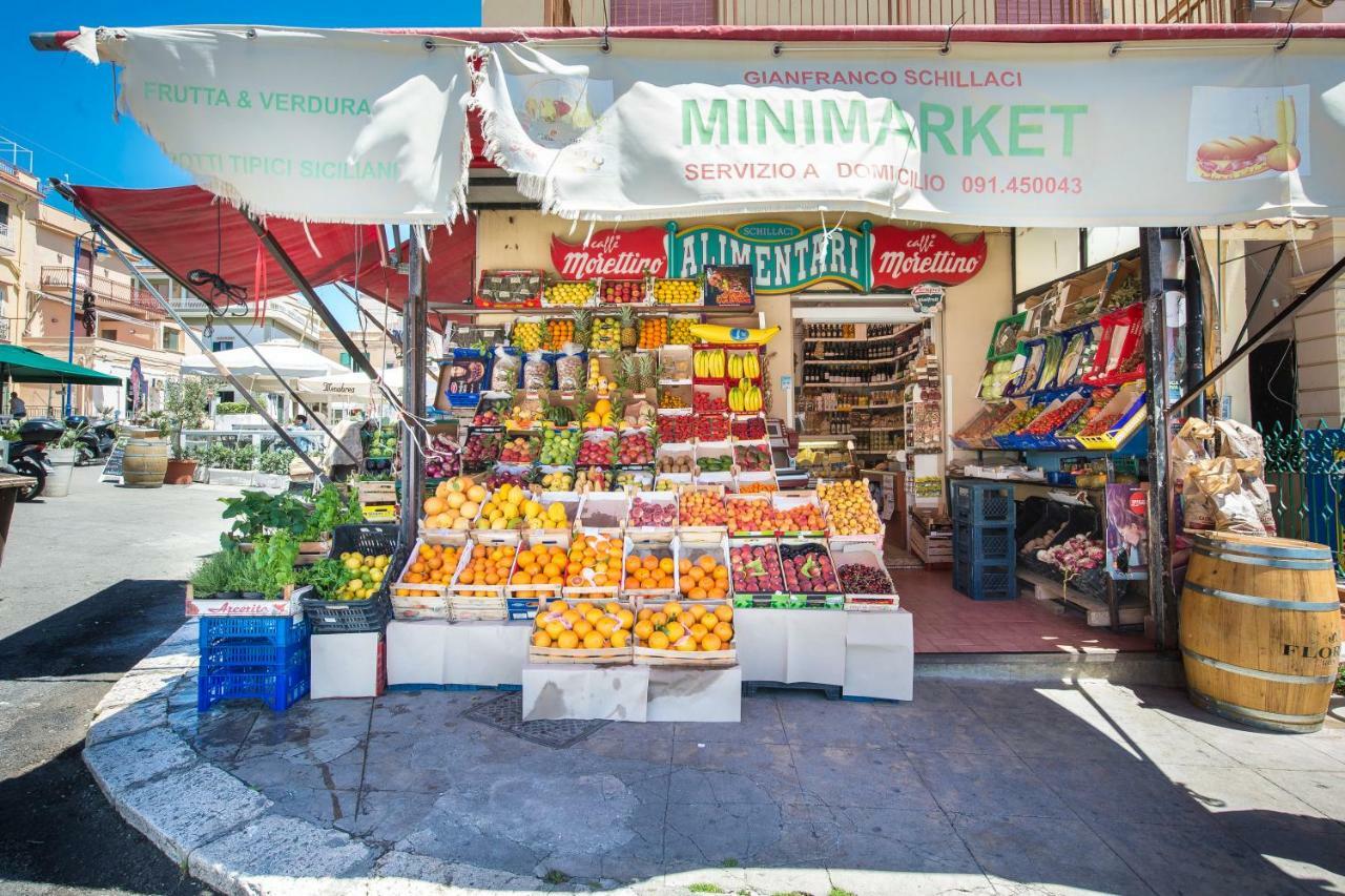 Casetta Vista Mare In Piazza A Mondello Palermo Kültér fotó
